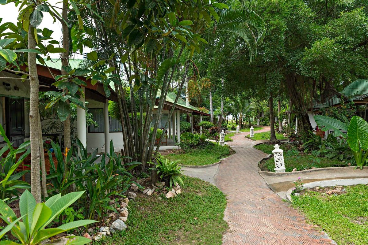 Gardenside Villa